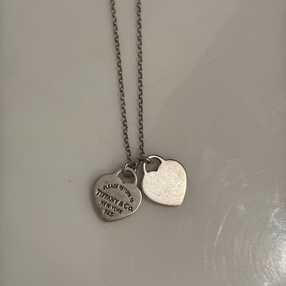 Tiffany Double Heart Tag Pendant
in Silver, Mini - Picture 5 of 10